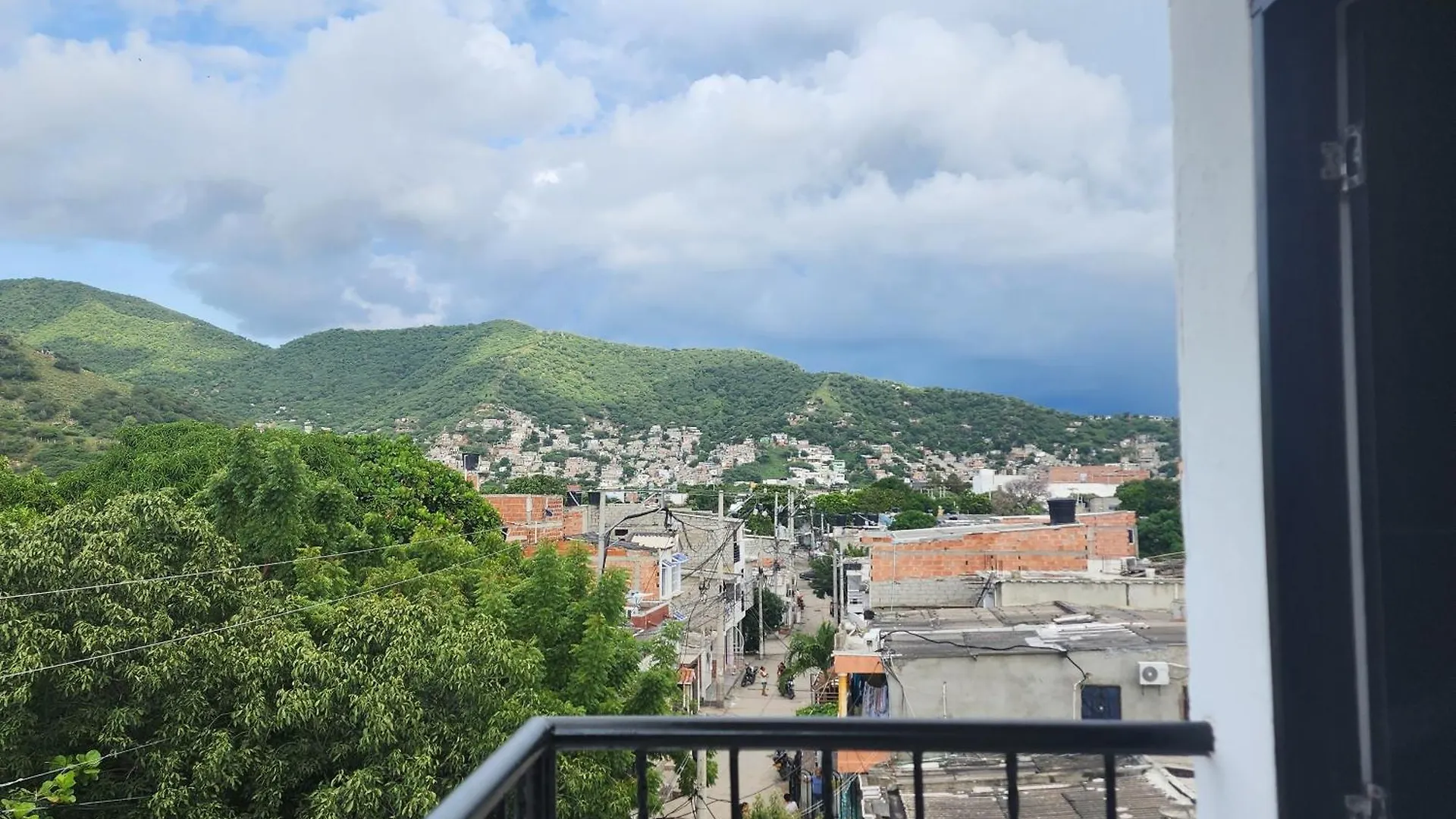 Hostel Santamaria Gaira 0*,